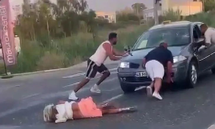 Otomobiliyle, çarptığı kadının üzerinden geçip kaçmaya çalıştı