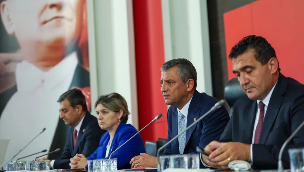 Özgür Özel, İl Başkanları Toplantısına başkanlık etti