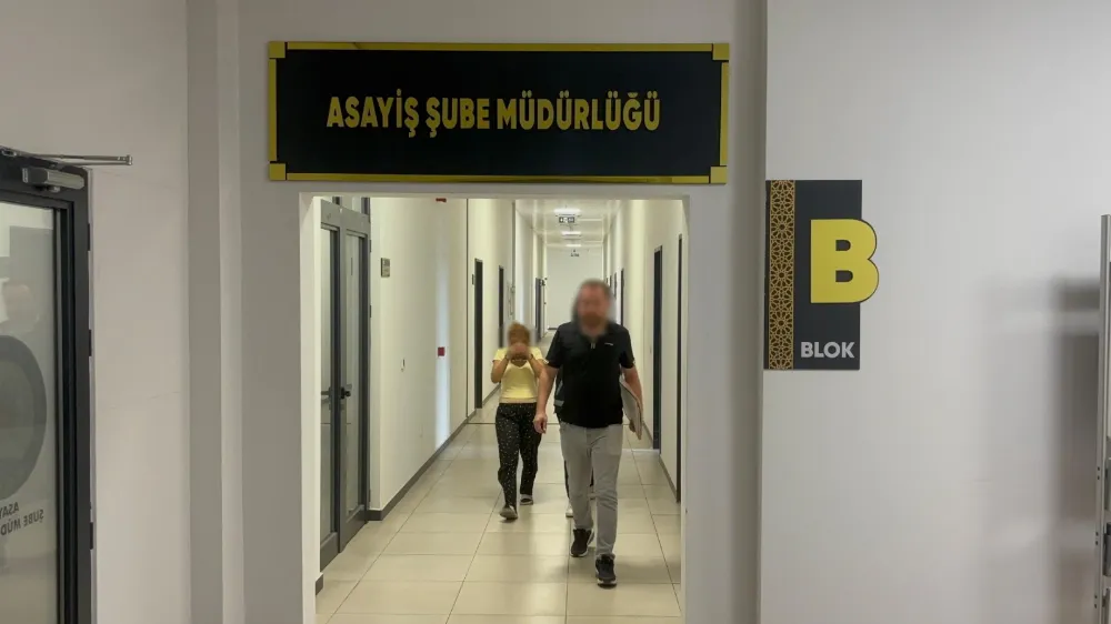 Girdikleri evden 300 bin liralık zıynet eşyası çalan hırsızların 114 suç kaydı çıktı