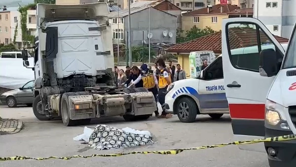 Bursa’da Tırın Çarptığı Kadın Hayatını Kaybetti